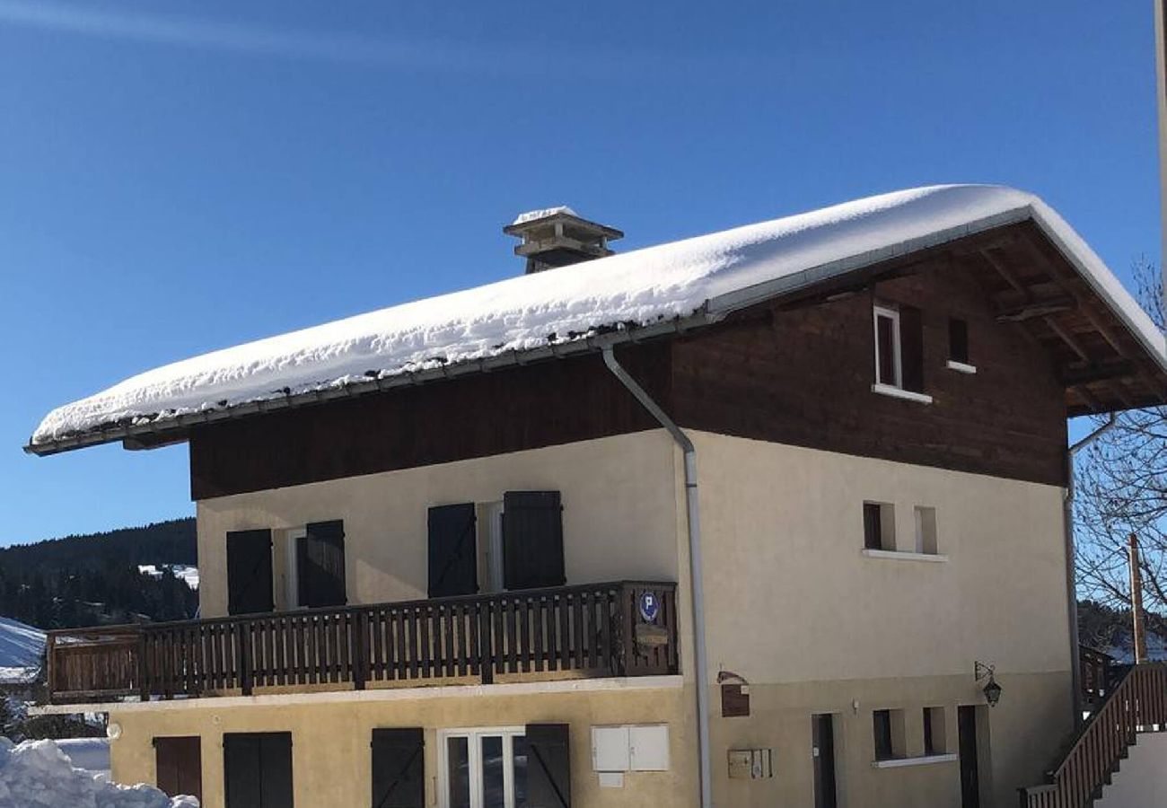 Apartment in Notre-Dame-de-Bellecombe - flat with garden