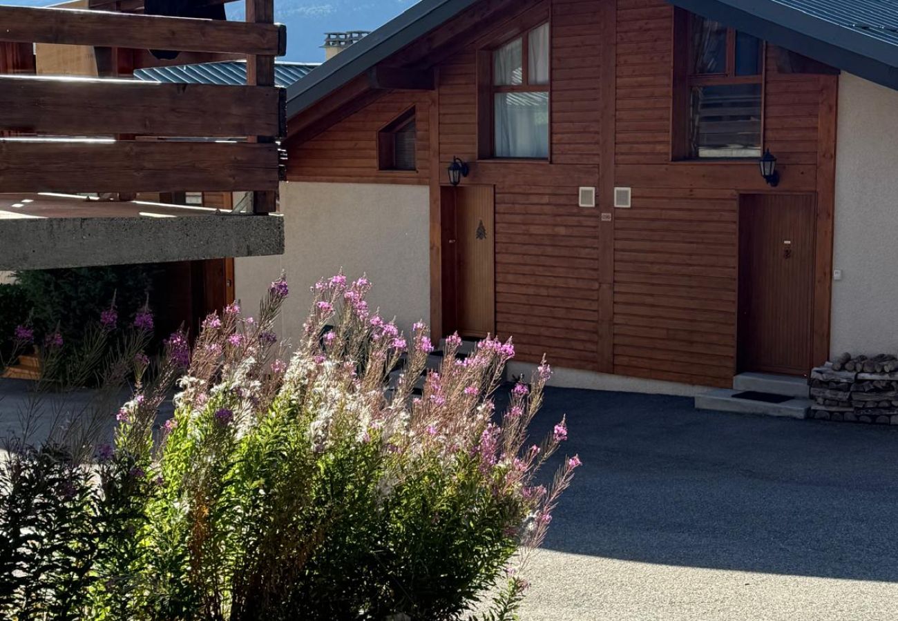 Chalet in Hauteluce - Les saisies : great accomodation