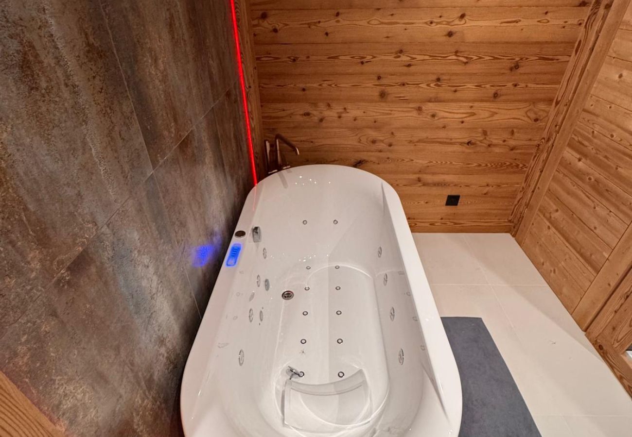 Chalet in Hauteluce - Amazing chalet Les saisies