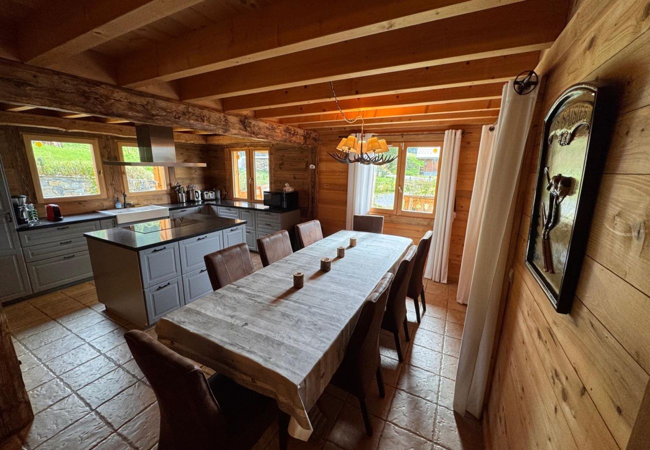 Chalet in Hauteluce - Amazing chalet Les saisies