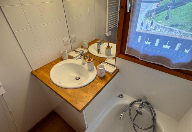 Appartement à Hauteluce -  Les Saisies : Appartement rénové à 50 m de  ESF Appartement à Hauteluce -  Les Saisies : Appartement rénové à 50 m de  ESF