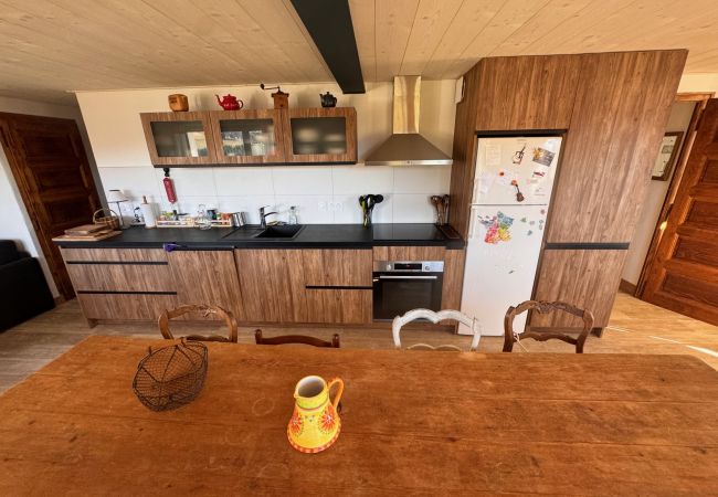 Appartement à Hauteluce - Les saisies : lumineux appartement proche des pistes ! Appartement à Hauteluce - Les saisies : lumineux appartement proche des pistes !