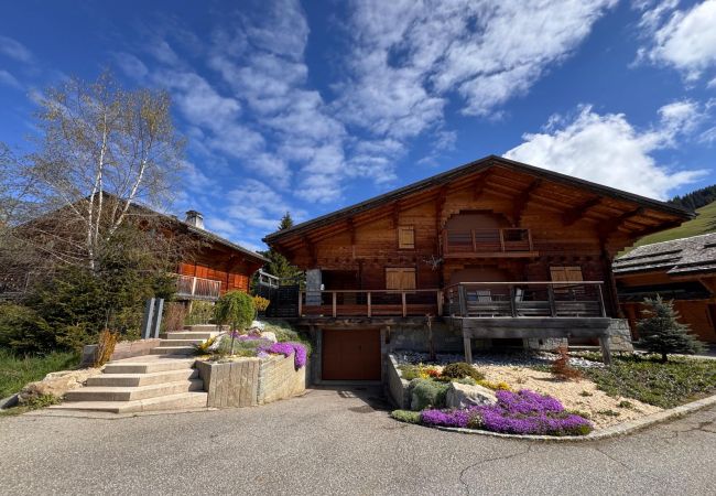 Chalet à Hauteluce - Les Saisies : superbe chalet face aux pistes Chalet à Hauteluce - Les Saisies : superbe chalet face aux pistes