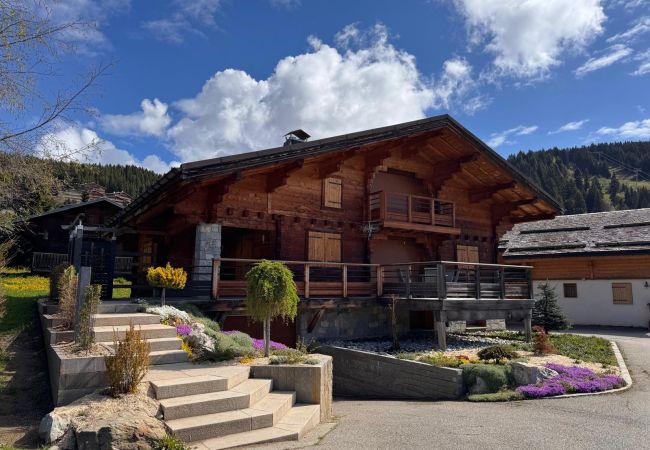 Chalet à Hauteluce - Les Saisies : superbe chalet face aux pistes Chalet à Hauteluce - Les Saisies : superbe chalet face aux pistes