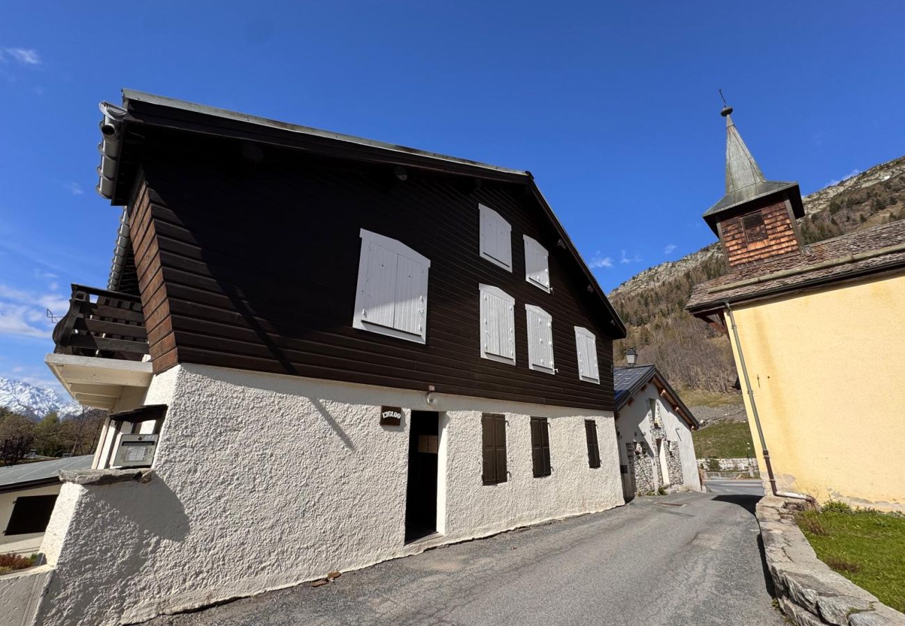 Appartement à Chamonix-Mont-Blanc - Appartement typique dans le hameau du Tour