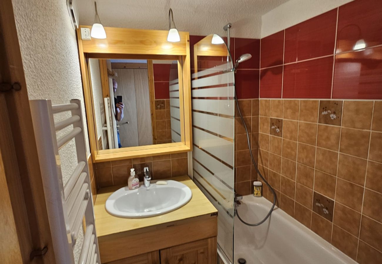 Appartement à Hauteluce - Les Saisies :charmant appartement 6 pers. Plein centre, au calme & proche pistes