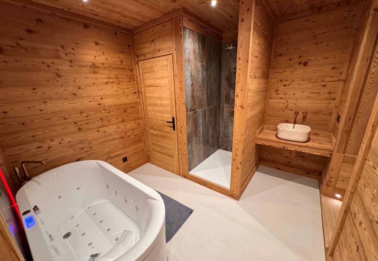 Chalet à Hauteluce - Les Saisies : luxueux chalet 12 pers. à 800 m des pistes 
