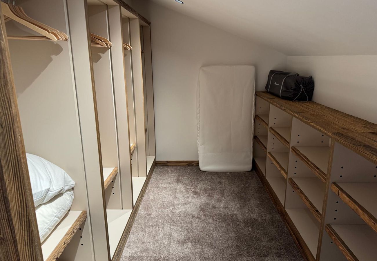 Chalet à Hauteluce - Les Saisies : Luxueux chalet face aux pistes et rdv ESF