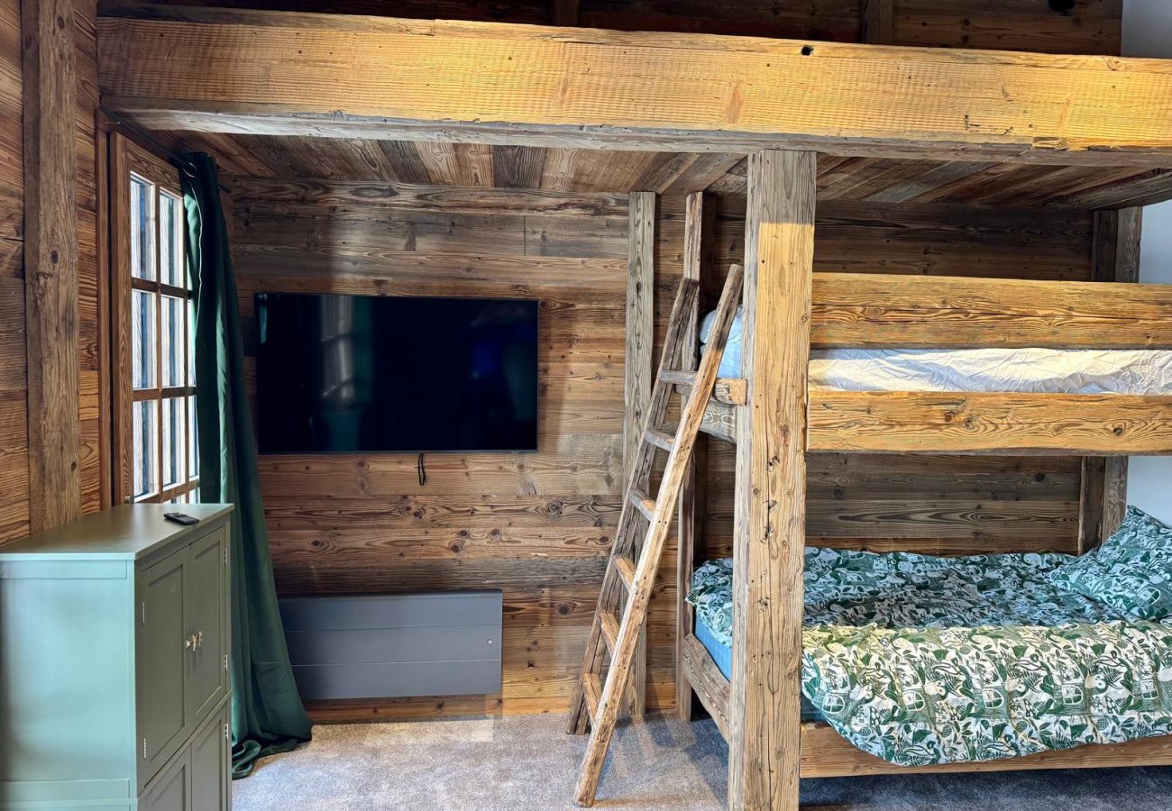 Chalet à Hauteluce - Les Saisies : Luxueux chalet face aux pistes et rdv ESF