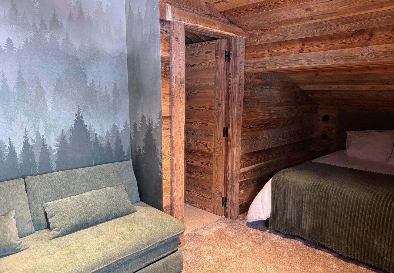 Chalet à Hauteluce - Les Saisies : Luxueux chalet face aux pistes et rdv ESF