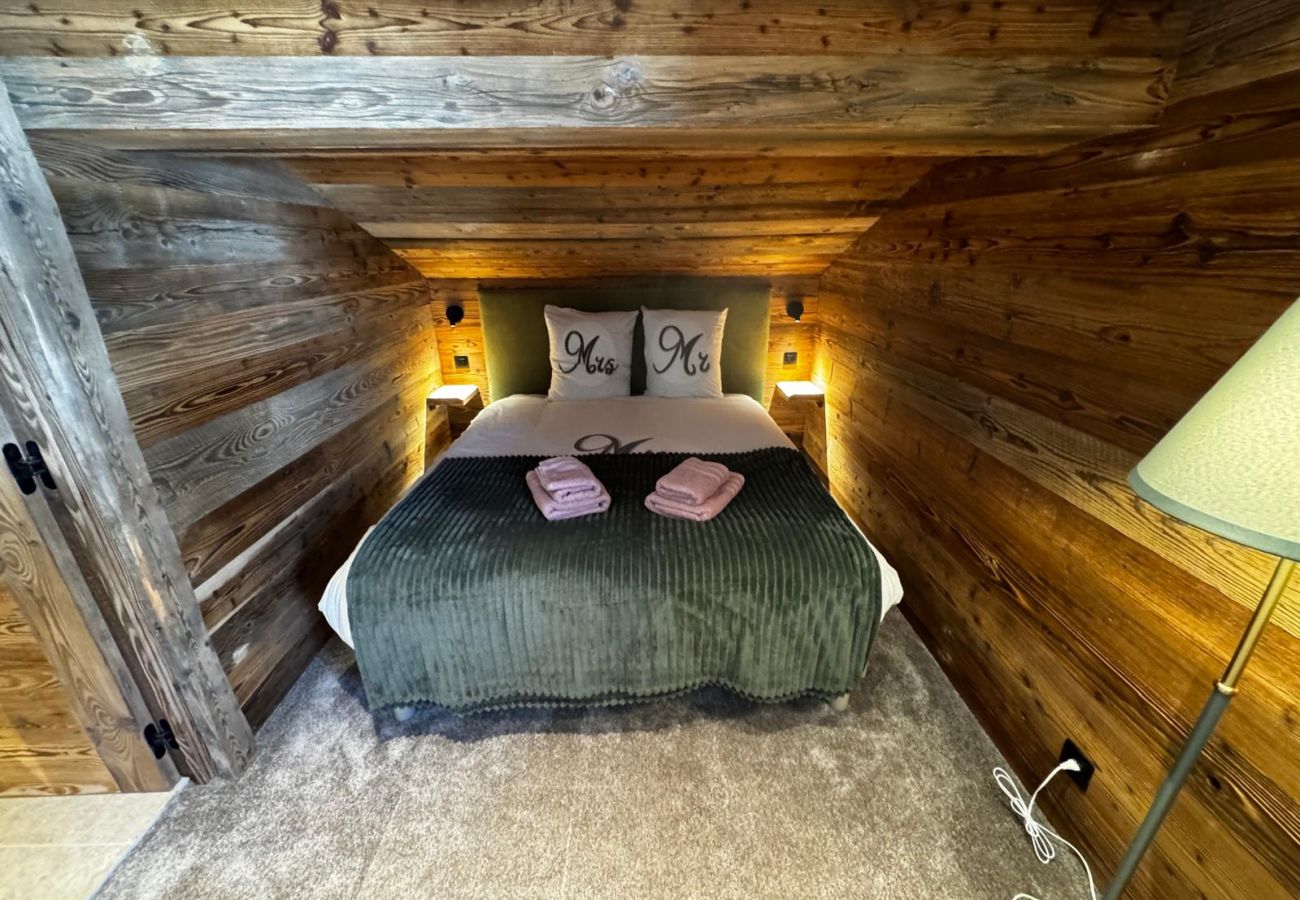 Chalet à Hauteluce - Les Saisies : Luxueux chalet face aux pistes et rdv ESF