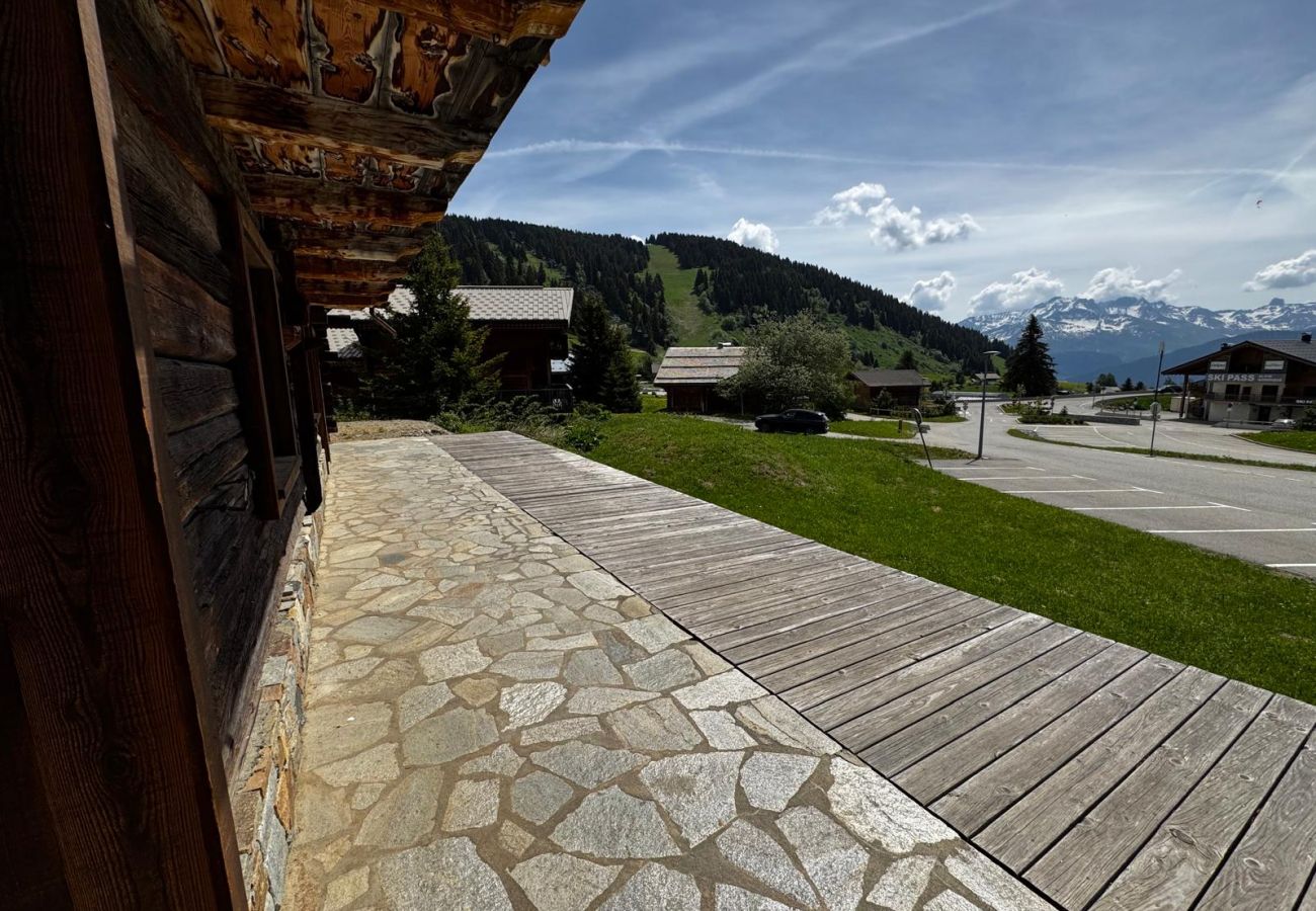 Chalet à Hauteluce - Les Saisies : Luxueux chalet face aux pistes et rdv ESF